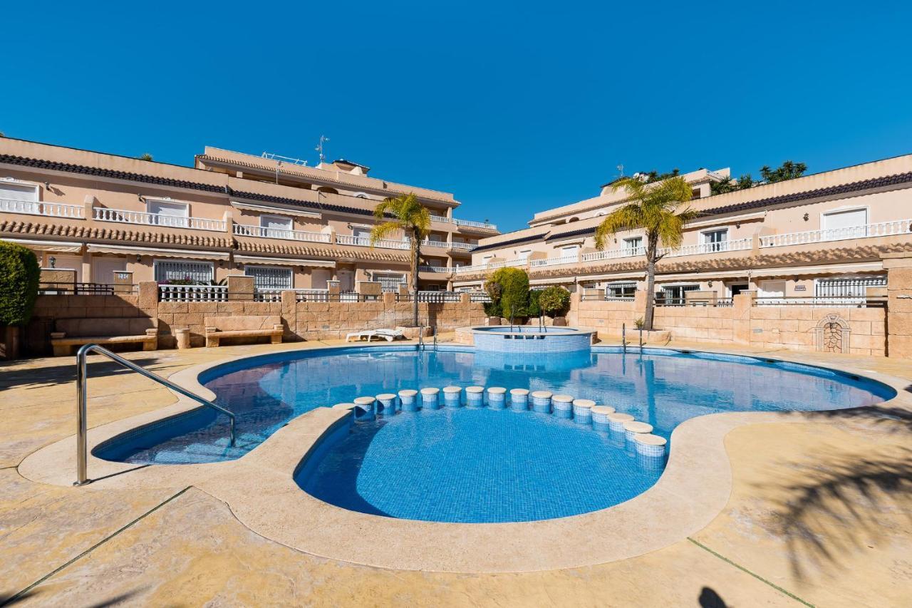 Bungalow La Zenia Cerca De La Playa Орихуела Екстериор снимка