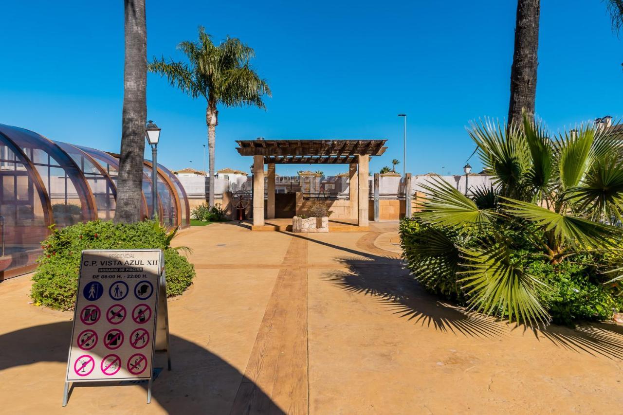 Bungalow La Zenia Cerca De La Playa Орихуела Екстериор снимка
